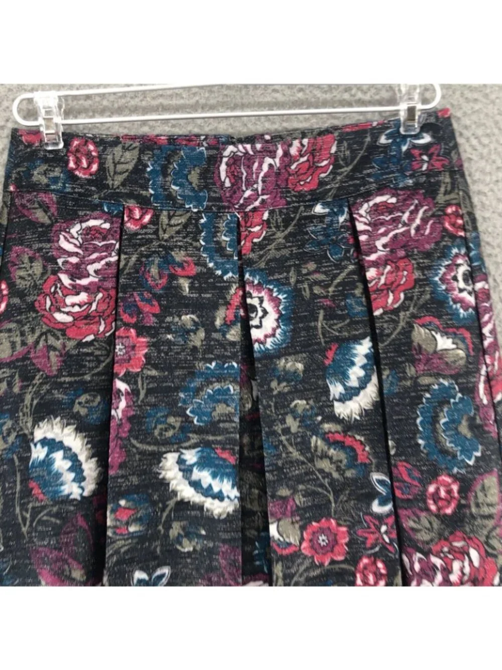 LOFT Skirt Womens 2 Gray Pink Floral Glitter Inverted Pleats Skater Flare Lined